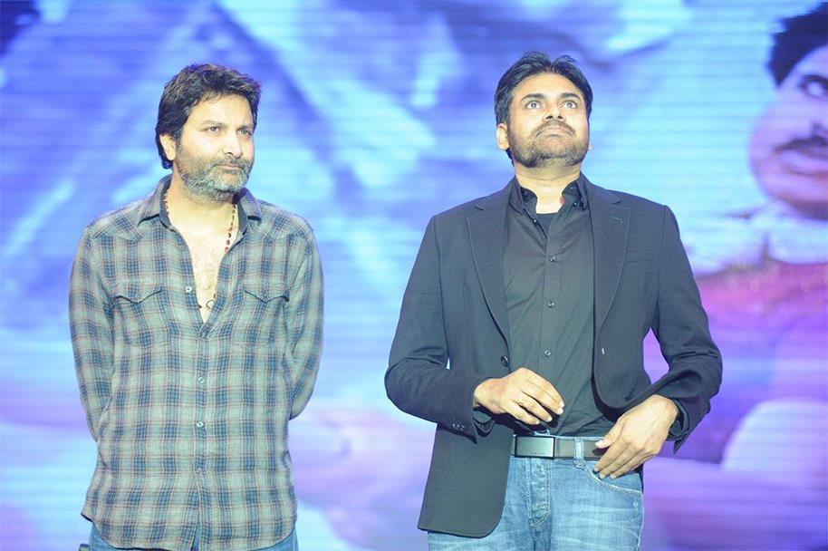 Attarintiki-Daredi-Thank-You-Meeting